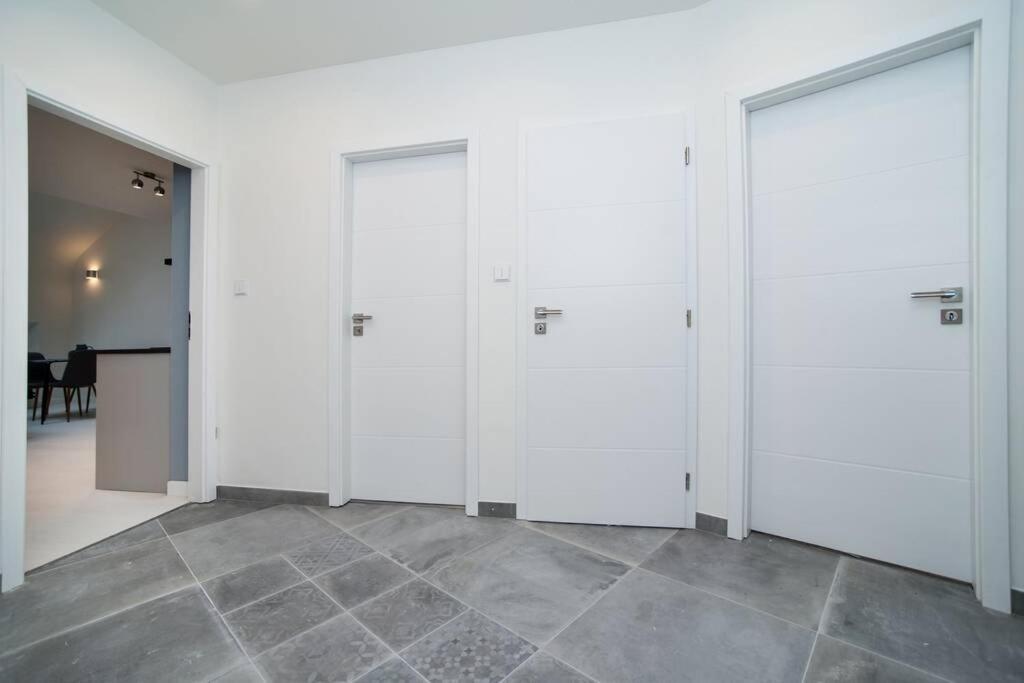 Old Town 1 Bedroom Oasis With Ac And Double Shower — Photos 3